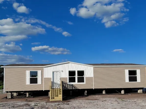1290 Dogwood Ln, Folkston, GA 31537