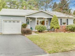 37 Fairfield Rd, Toms River, NJ 08757