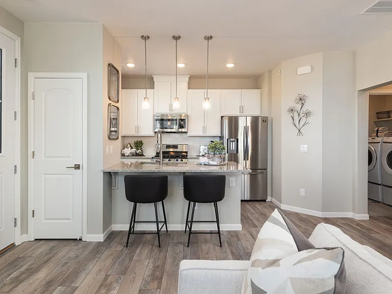 5762 S Addison Way #E — Photo 8
