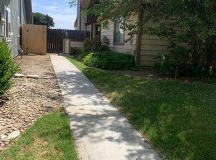 2209 N 10th Ave, Hanford, CA