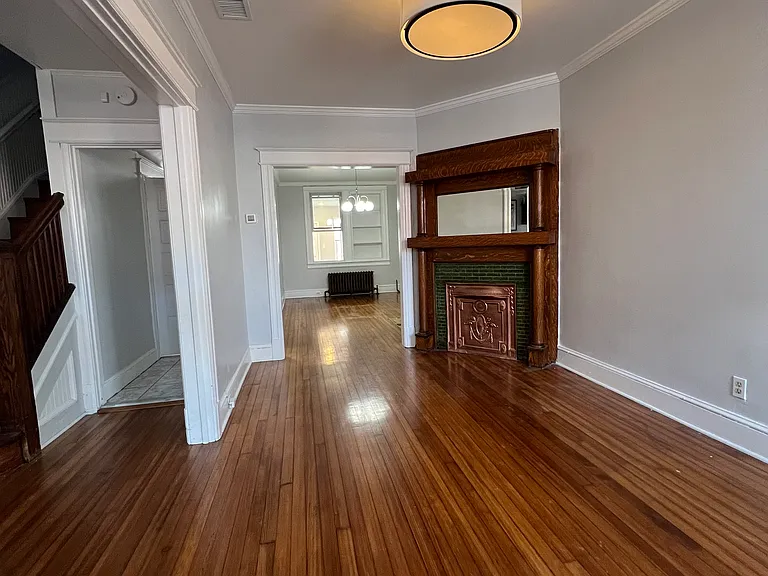 3232 Warder St NW — Photo 3