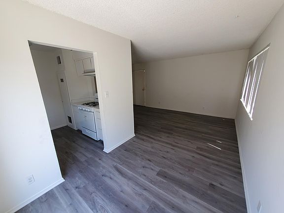 5th image of 2920 E Artesia Blvd #2