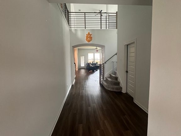 5th image of 309 Canyoncrest Way
