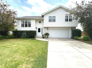 668 Willow Rd, Manteno, IL 60950