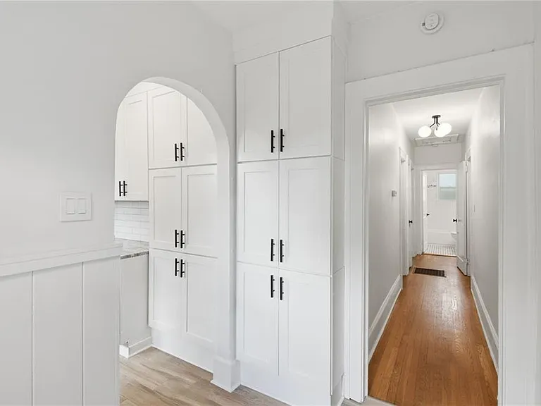 417 8th St NE — Photo 31