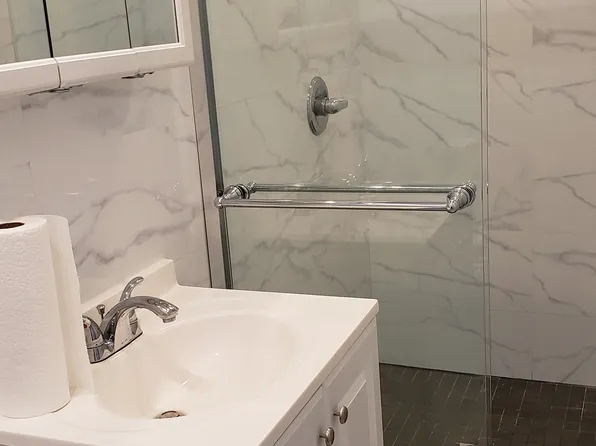 86-05 Northern Boulevard image 18 of 22