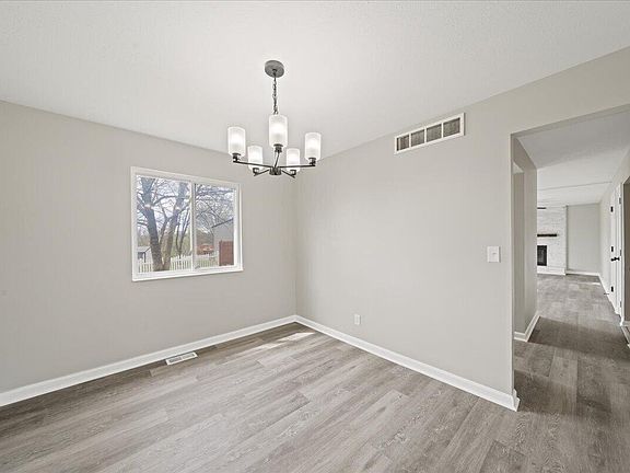 5th image of 149 Breckenridge Dr