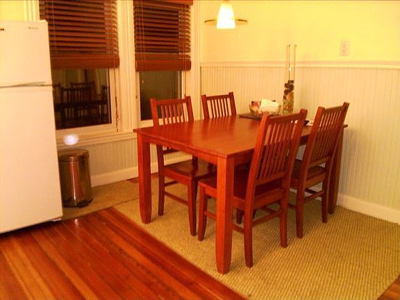 Breakfast area in kitchen