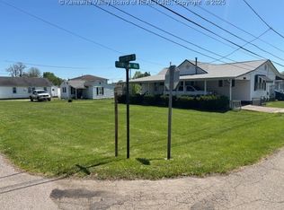 3220 Franklin Ave, Point Pleasant, WV 25550