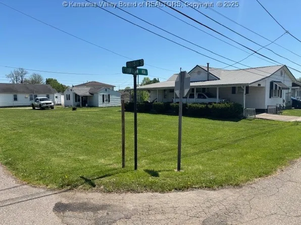 3220 Franklin Ave, Point Pleasant, WV 25550