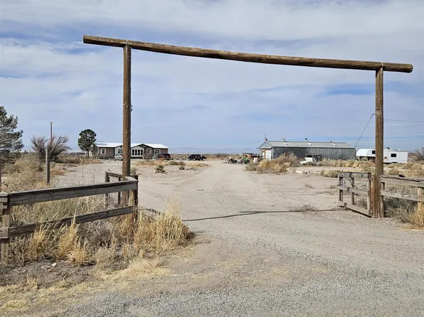 52 Pecan Rd, Tularosa, NM 88352