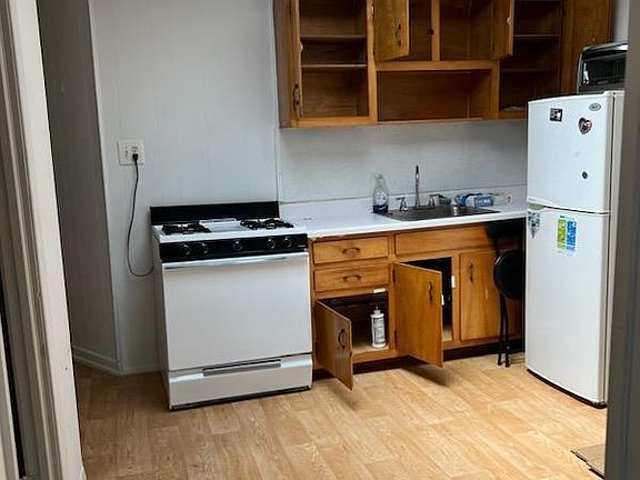 4th image of 7805 20th Ave #2