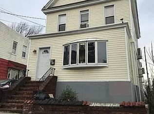 6823 53rd Ave, Maspeth, NY 11378