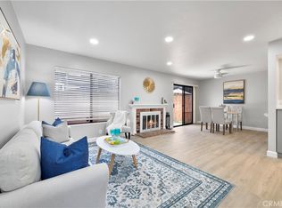 821 S Cerritos Ave APT 19, Azusa, CA 91702