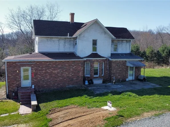 108 Staples Ave, Callery, PA 16024