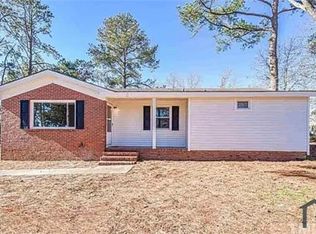 651 Montclair Rd, Fayetteville, NC 28314