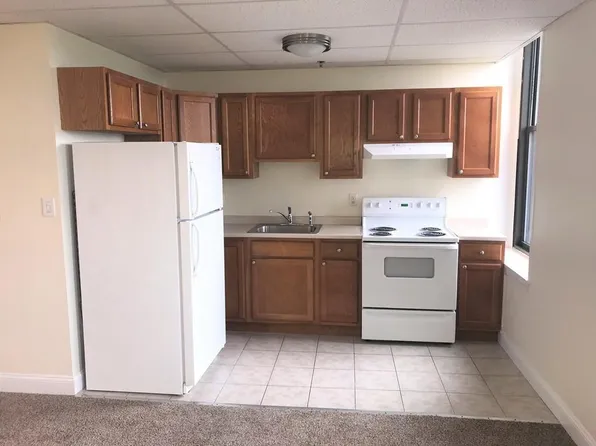 11 Lawrence St Suite 801, Lawrence, MA 01840