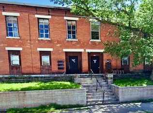 438 N 4th St, Quincy, IL 62301