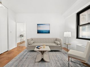 58 W 58th St APT 9F, New York, NY 10019
