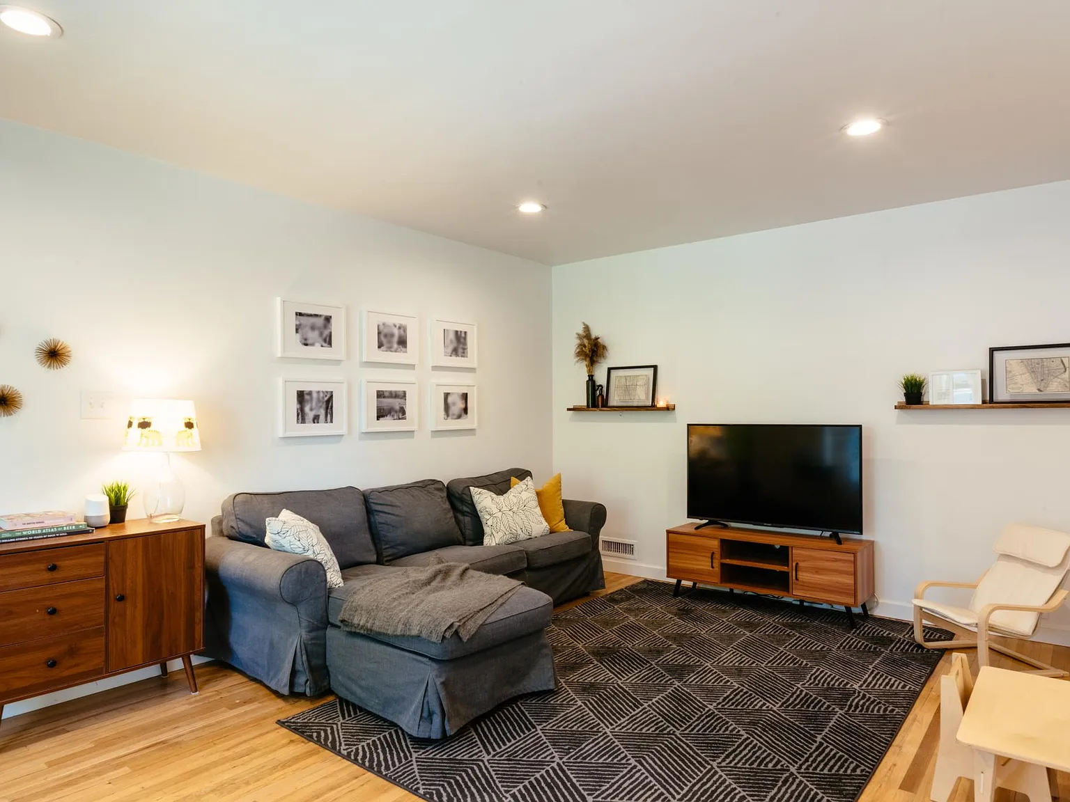 1382 E Emerson Ave — Photo 4