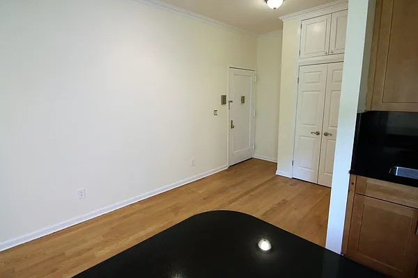 Rented by JK Dansar Corp | media 14