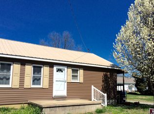 508 East Cherry St., McLeansboro, IL 62859