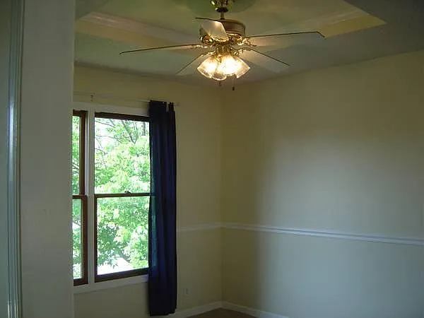 1558 W Mulberry St — Photo 7