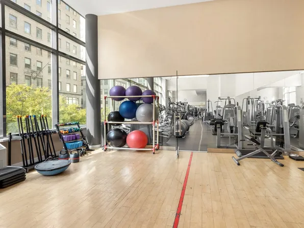 325 Fifth Avenue image 11 of 11