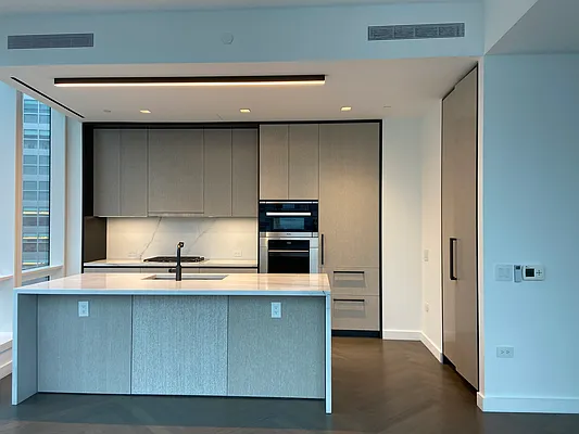 Rented by Vivaldi Real Estate | media 18