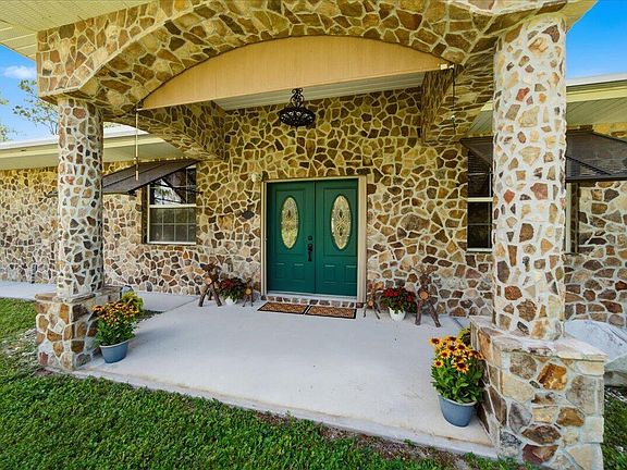 2nd image of 4207 Fortuna Avenue