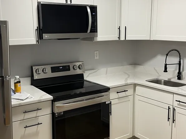 21 Whiting St APT 4, Lynn, MA 01902