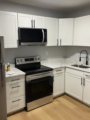 21 Whiting St #4 Photo 1