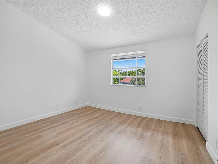 8207 Fairway Rd — Photo 17