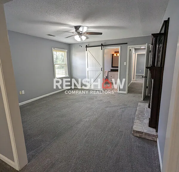 8161 Effingham Dr — Photo 20