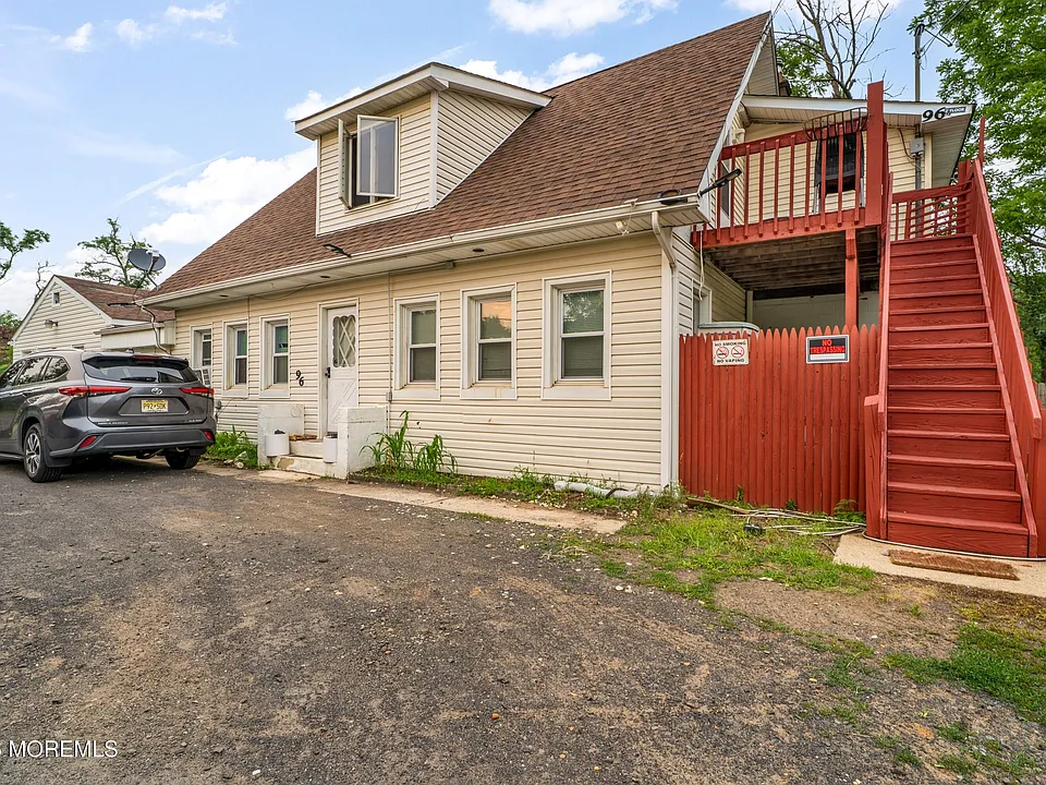 96 Wilson Ave