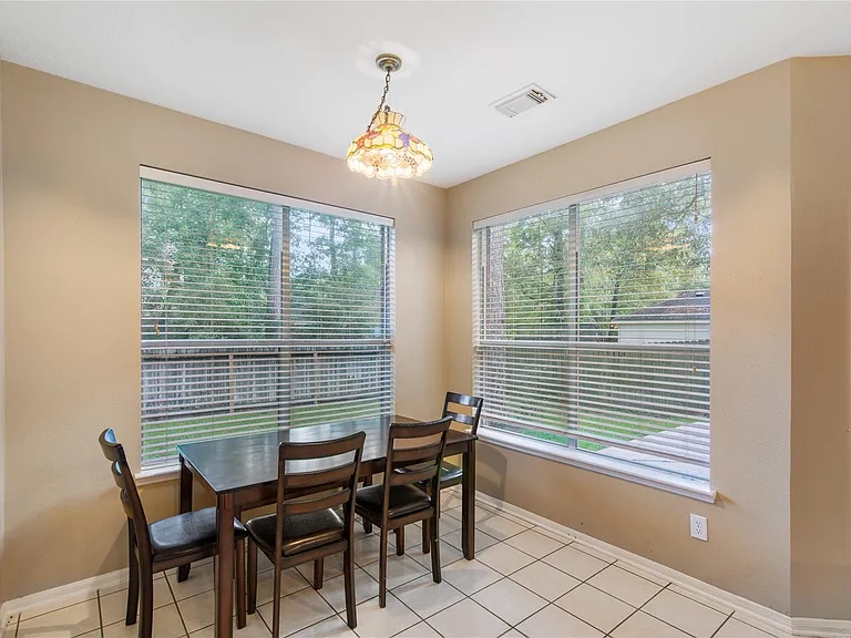 6 Windfern Pl — Photo 18