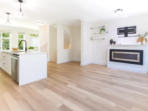 6350 142nd St #51, Surrey, BC V3X 1B8