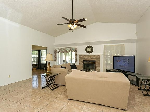 5th image of 8357 Mistwood Cir N