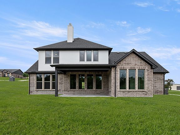 4th image of 127 Oak Meadow Ln