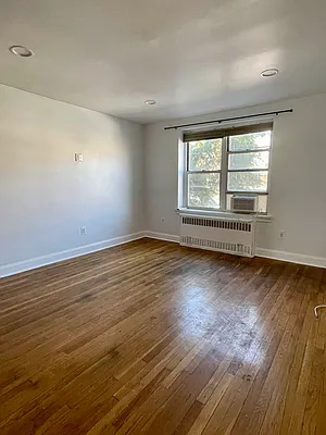 Rented by Amorelli Realty | media 13