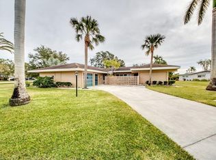 2324 Club House Rd, North Fort Myers, FL 33917