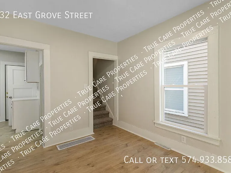 232 E Grove St — Photo 9
