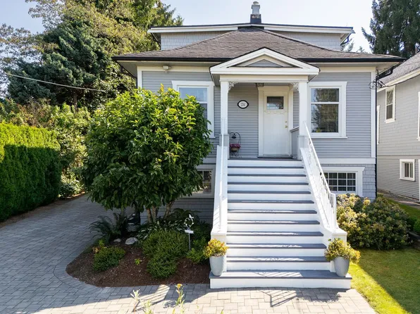 234 8th Ave, New Westminster, BC V3L 1Y2