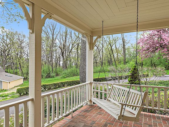5th image of 309 Three Oaks Rd