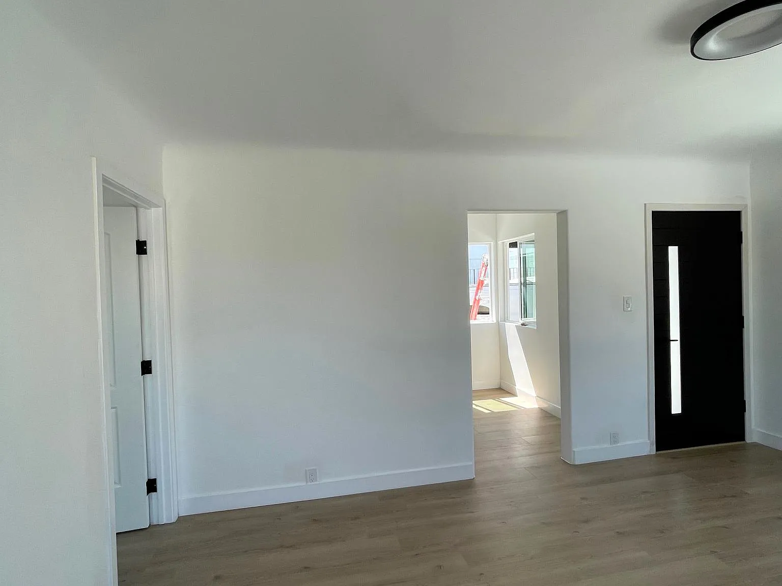 1 bed, 600 sqft, $2,600 — Photo 3