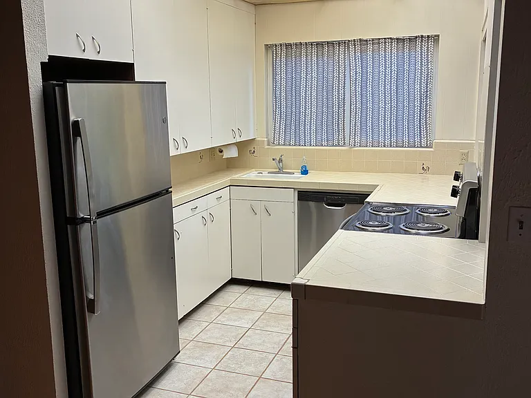 1641 Oak Vista Ave #1 — Photo 4