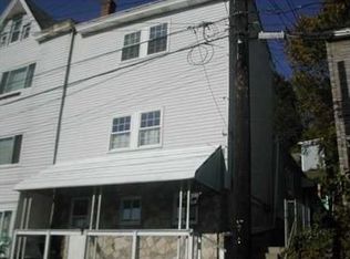 123 Lippert St, Pittsburgh, PA 15209