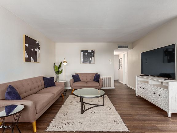 4th image of 1702 W TUCKEY Lane #202