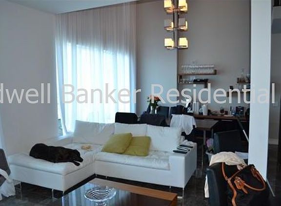 3rd image of 60 SW 13th St APT 4005