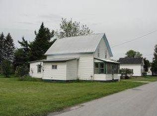 32 Pine St, Swanton, VT 05488